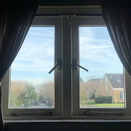 Einseitig Angebautes Sommerhaus Mit Garten Holiday home Egmond aan Zee